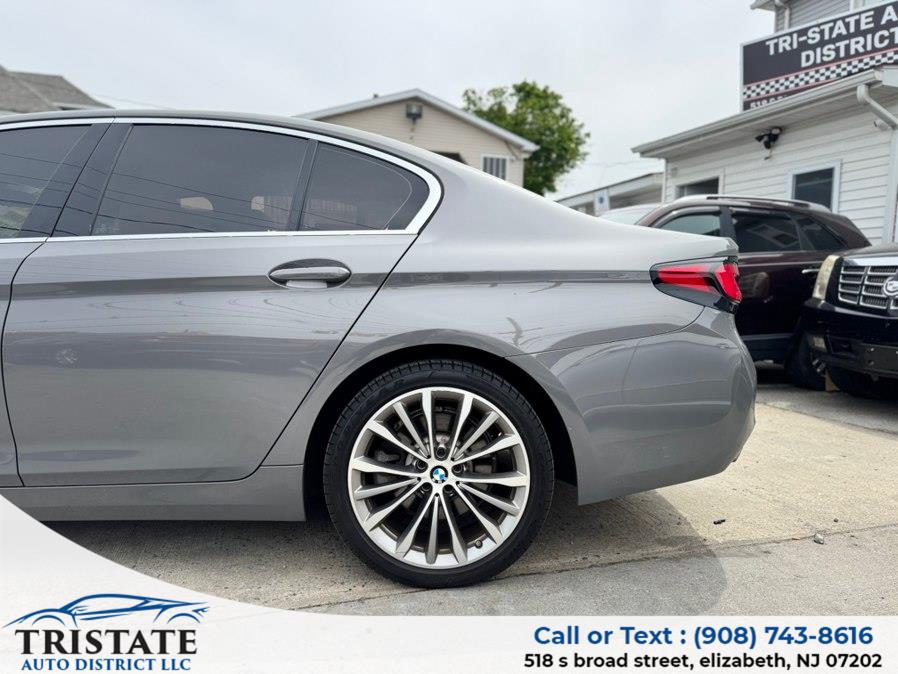 2022 BMW 5 Series 530i - Photo 9