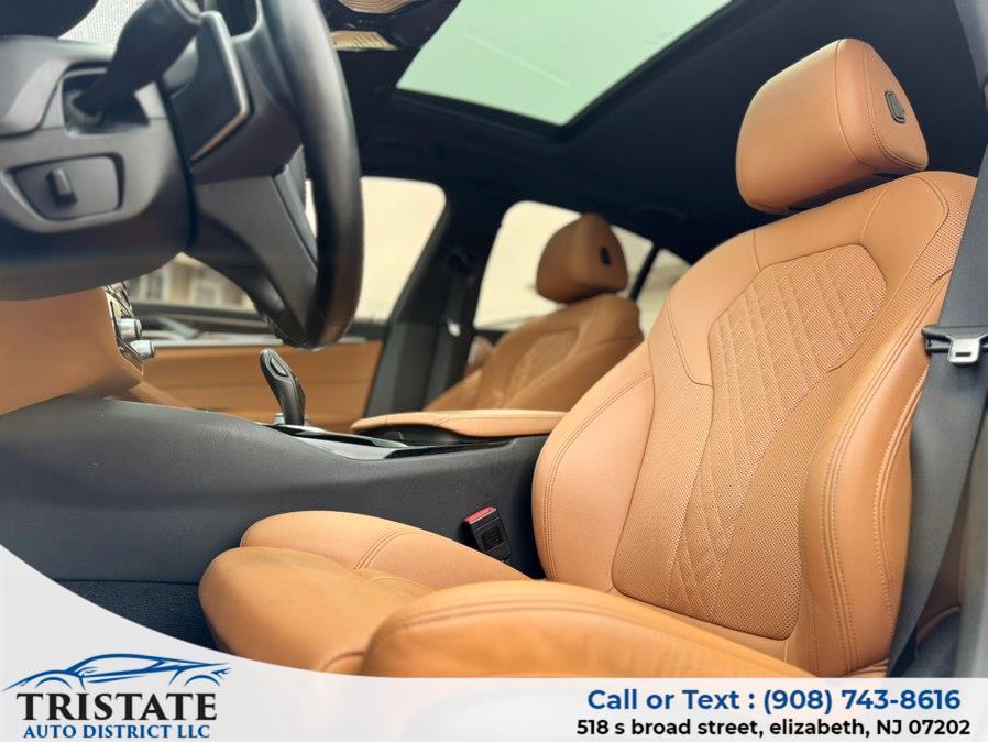 2022 BMW 5 Series 530i - Photo 12