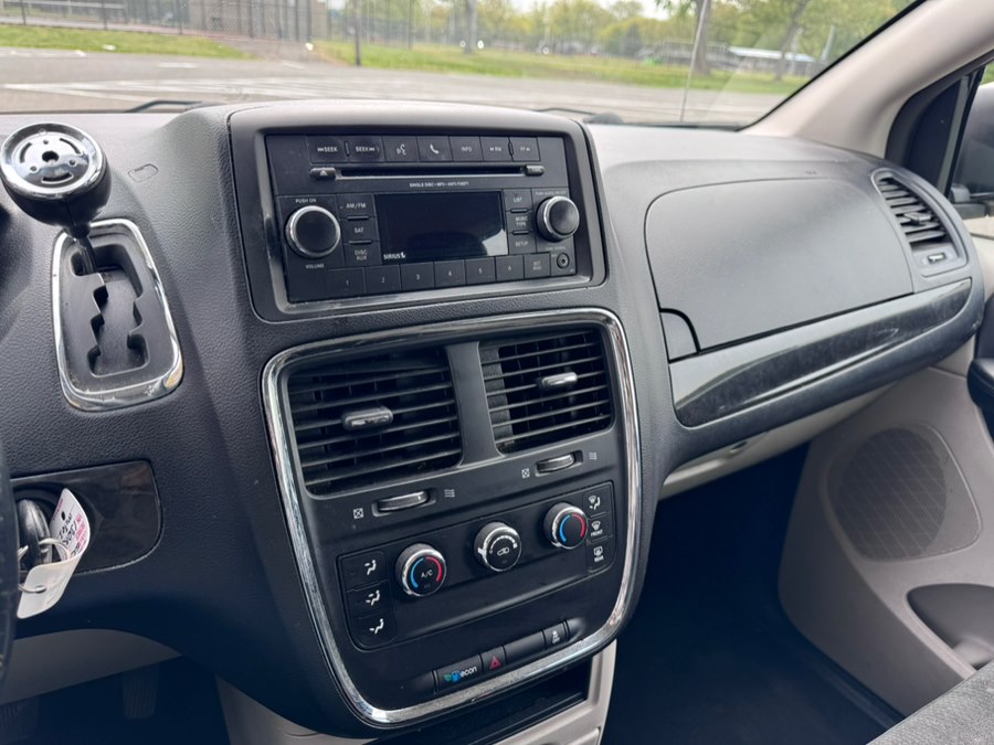 2015 Dodge Grand Caravan American Value Package - Photo 15