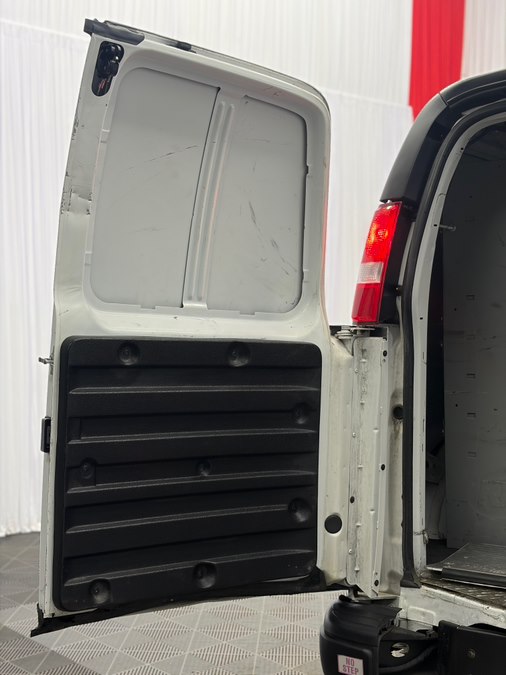 2021 Chevrolet Express Cargo Work Van - Photo 12