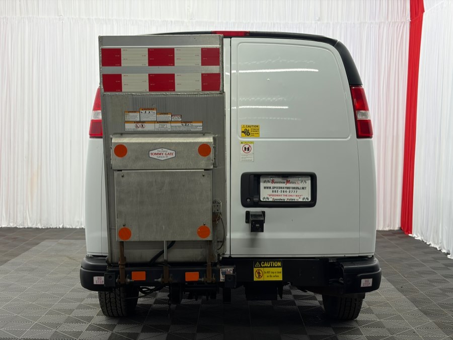 2021 Chevrolet Express Cargo Work Van - Photo 6