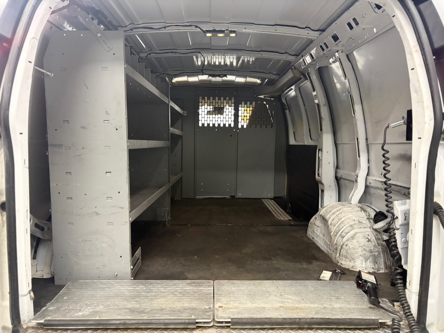 2021 Chevrolet Express Cargo Work Van - Photo 13