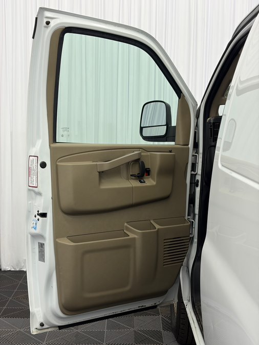 2021 Chevrolet Express Cargo Work Van - Photo 10