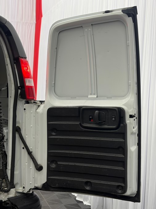 2021 Chevrolet Express Cargo Work Van - Photo 19