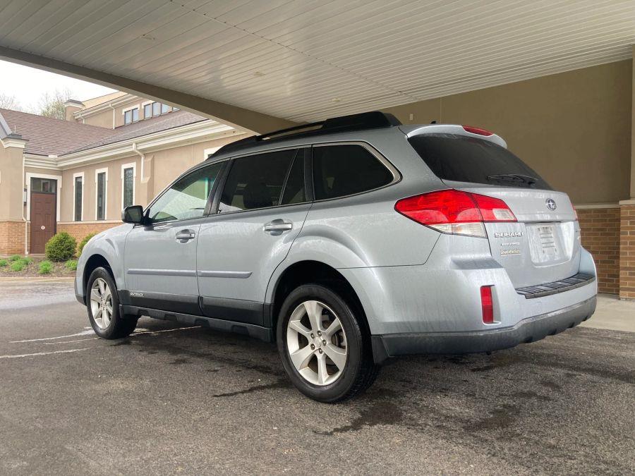 Subaru Outback photo 10