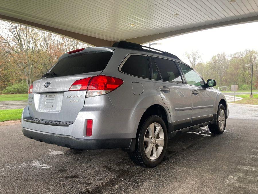 Subaru Outback photo 6