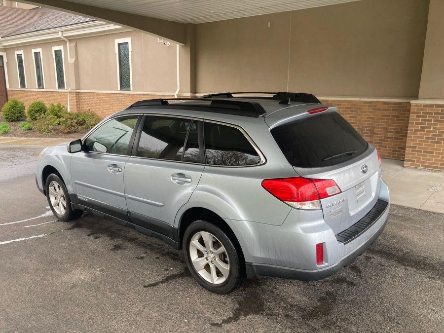 Subaru Outback photo 9
