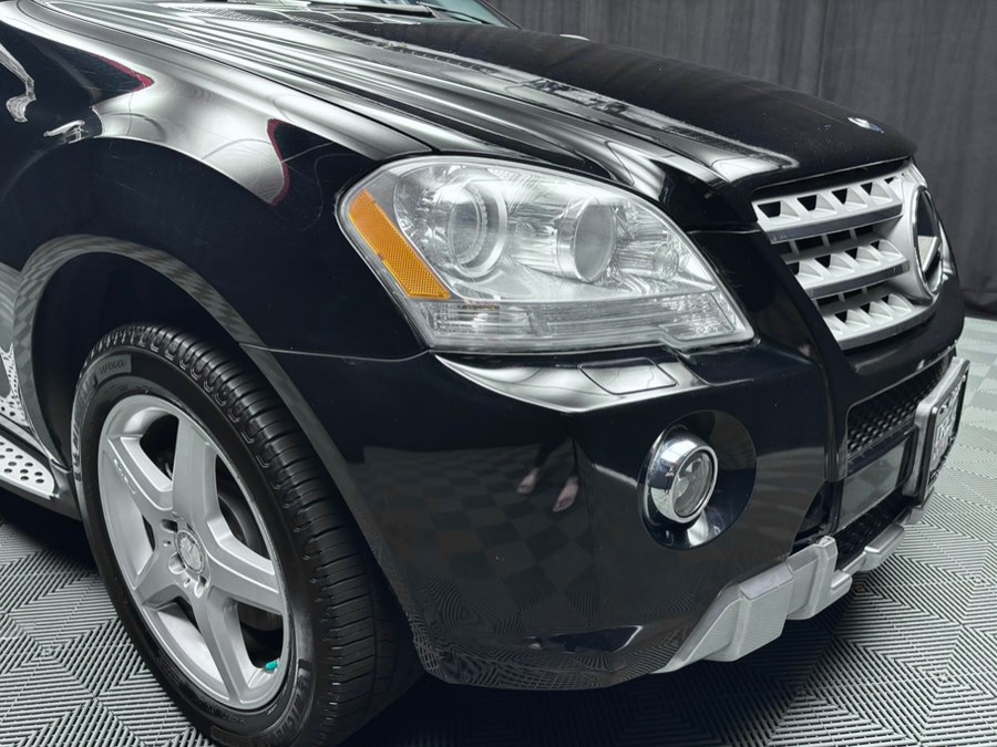 2010 Mercedes-Benz M-Class ML550 - Photo 10