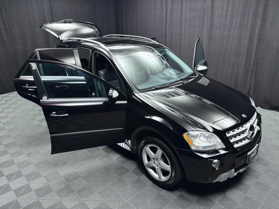 2010 Mercedes-Benz M-Class ML550 - Photo 20