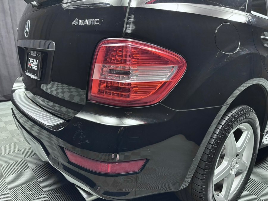 2010 Mercedes-Benz M-Class ML550 - Photo 12