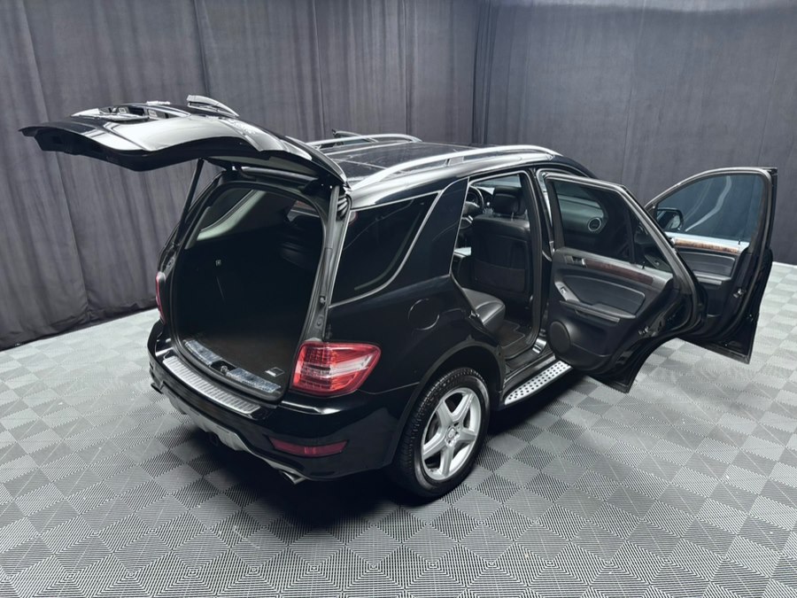 2010 Mercedes-Benz M-Class ML550 - Photo 19