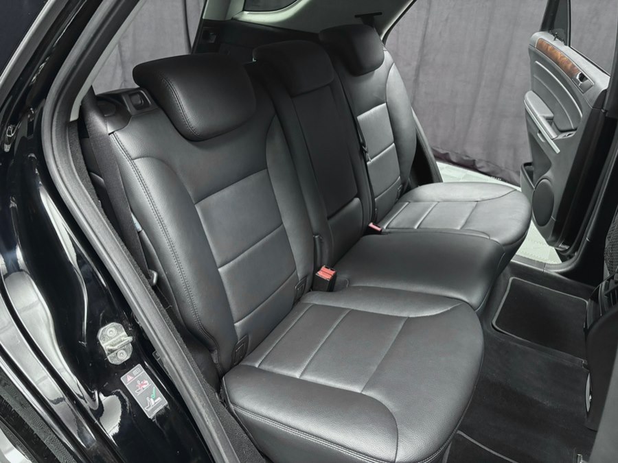 2010 Mercedes-Benz M-Class ML550 - Photo 31