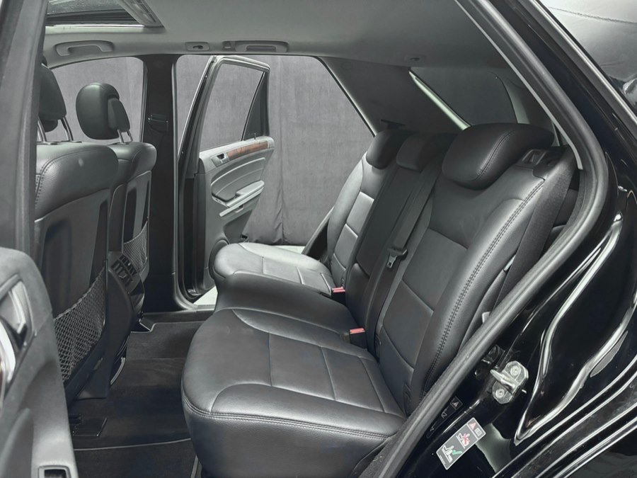 2010 Mercedes-Benz M-Class ML550 - Photo 28