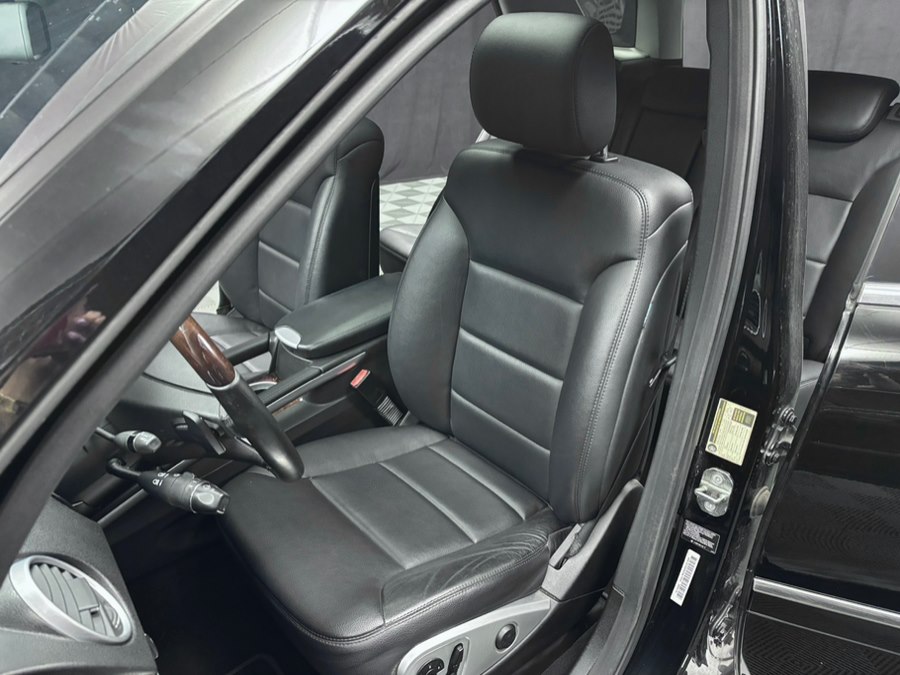 2010 Mercedes-Benz M-Class ML550 - Photo 29