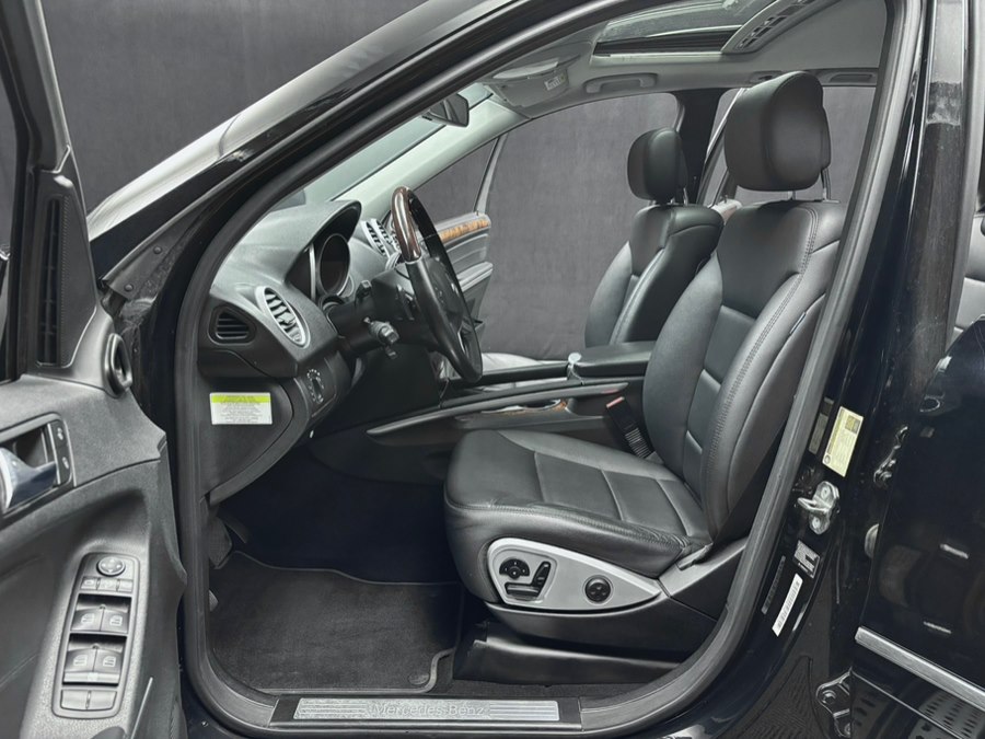 2010 Mercedes-Benz M-Class ML550 - Photo 25