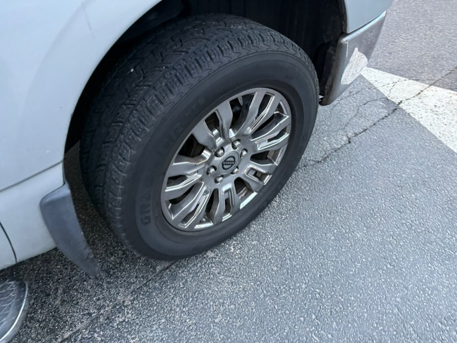 2017 Nissan Titan XD SL - Photo 11