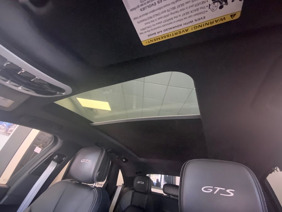 2017 Porsche Macan GTS - Photo 12