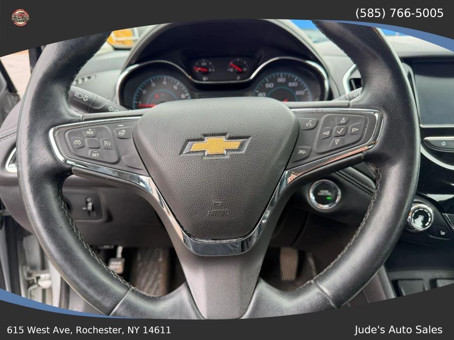 Chevrolet Cruze photo 11