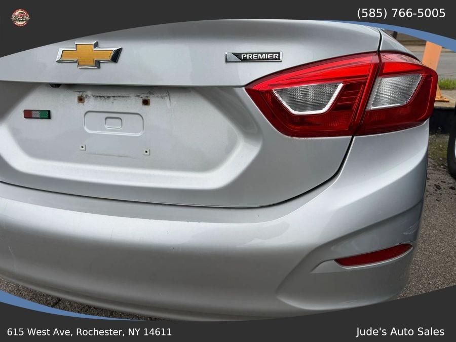 Chevrolet Cruze photo 9