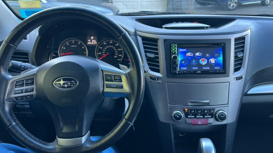 2013 Subaru Outback Premium - Photo 17