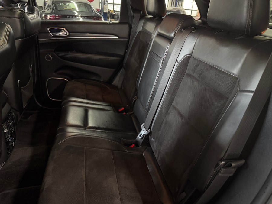 2015 Jeep Grand Cherokee SRT - Photo 10
