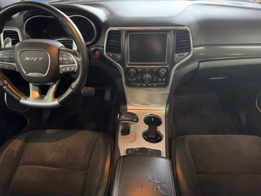 2015 Jeep Grand Cherokee SRT - Photo 11