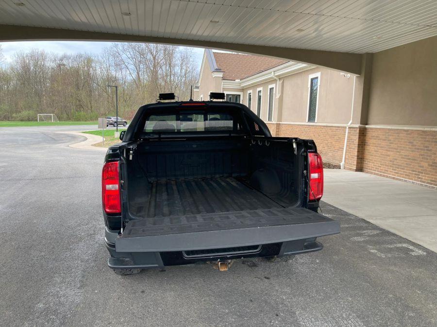 Chevrolet Colorado Extended Cab photo 16