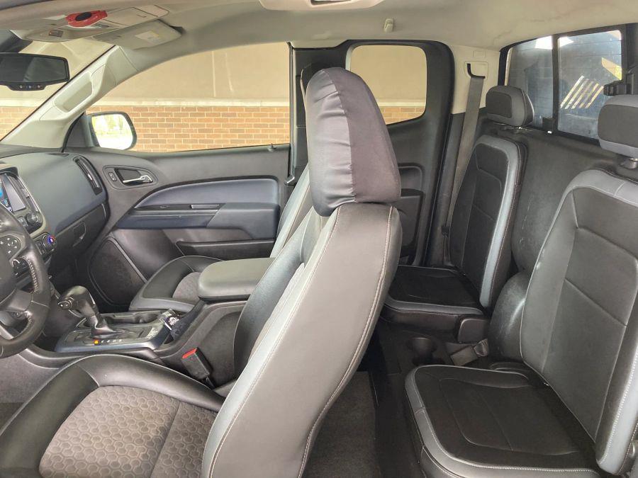 Chevrolet Colorado Extended Cab photo 18