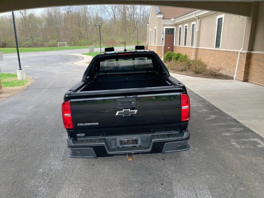 Chevrolet Colorado Extended Cab photo 7