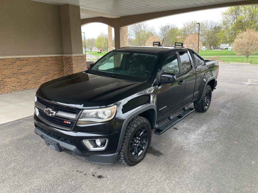 Chevrolet Colorado Extended Cab photo 9