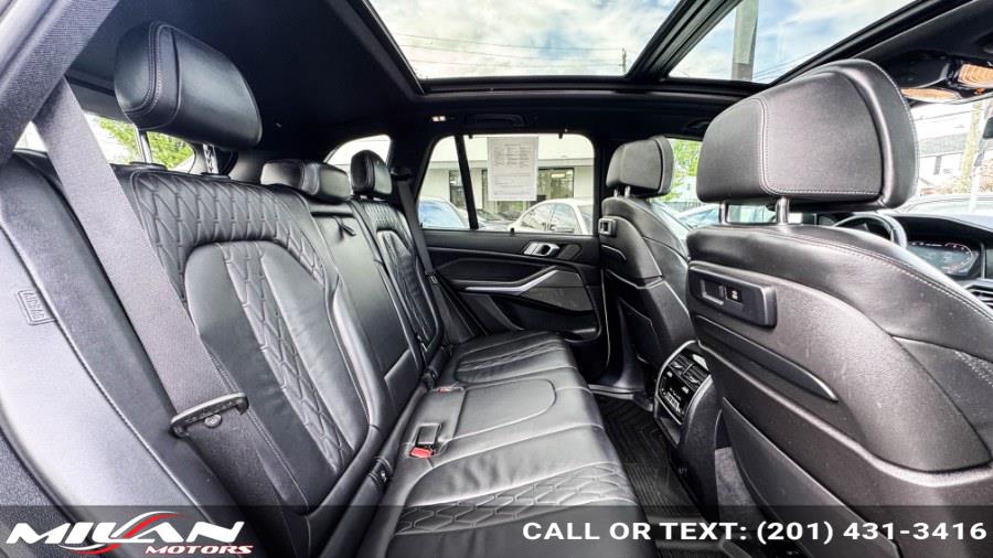 2020 BMW X5 M50i - Photo 9