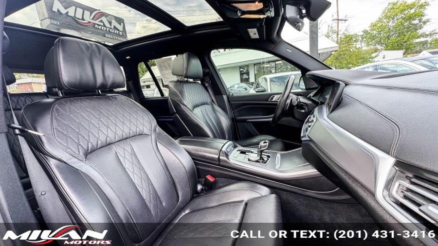 2020 BMW X5 M50i - Photo 11