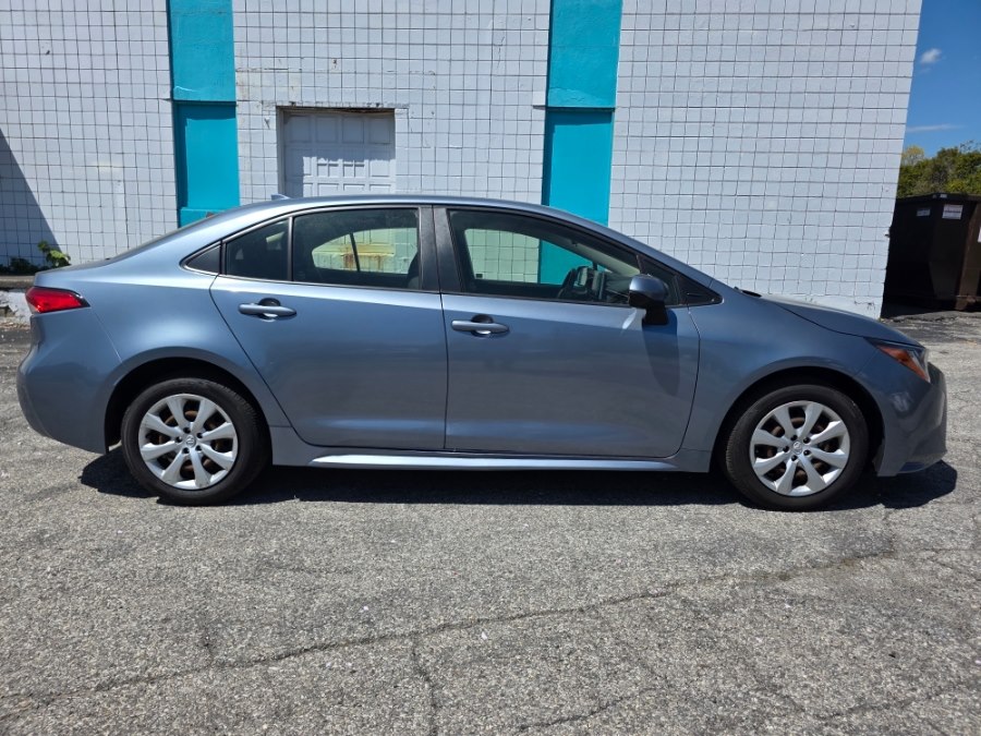 2020 Toyota Corolla LE FWD photo