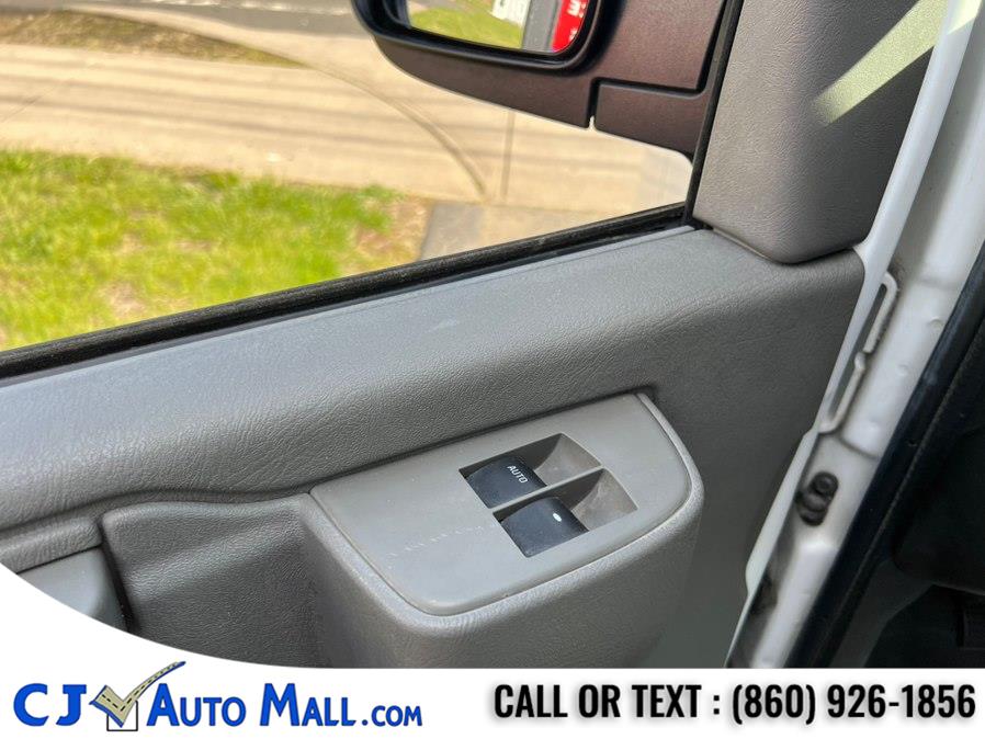 2016 Chevrolet Express Cargo Work Van - Photo 8