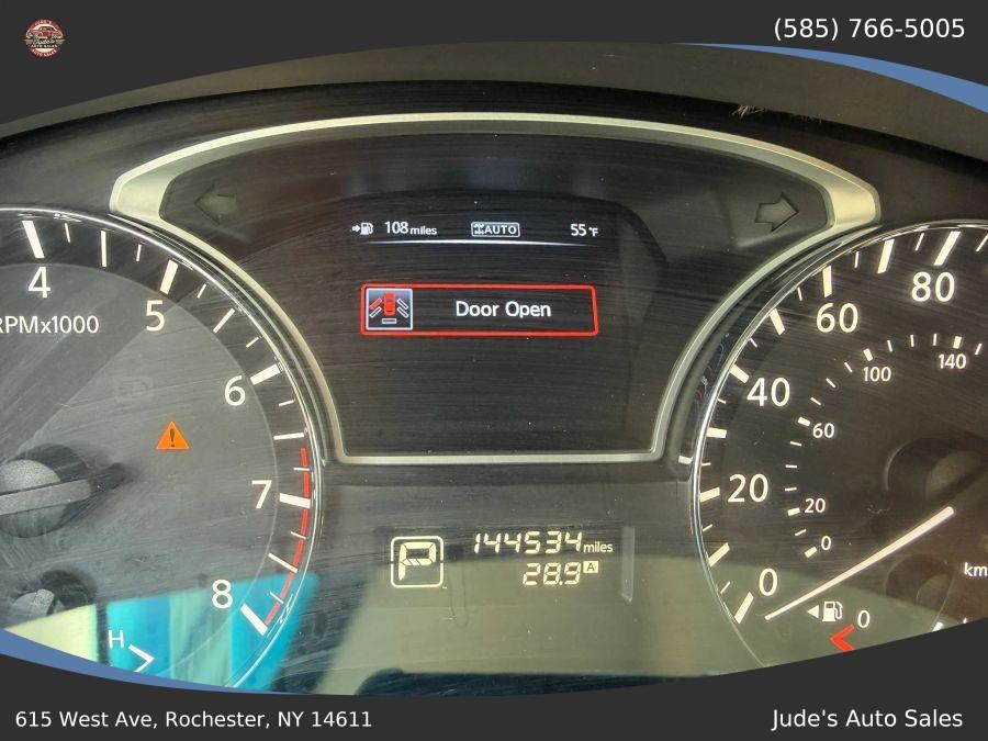 Nissan Pathfinder photo 17