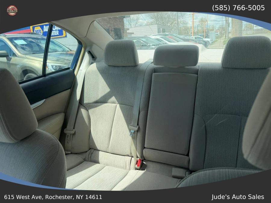 Subaru Legacy photo 17