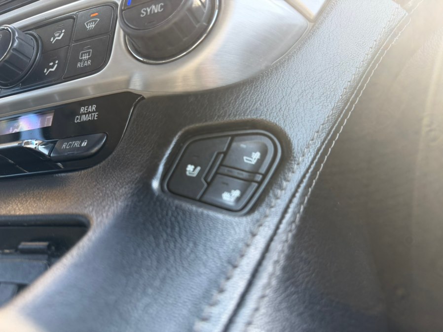 2019 GMC Yukon XL SLT - Photo 24