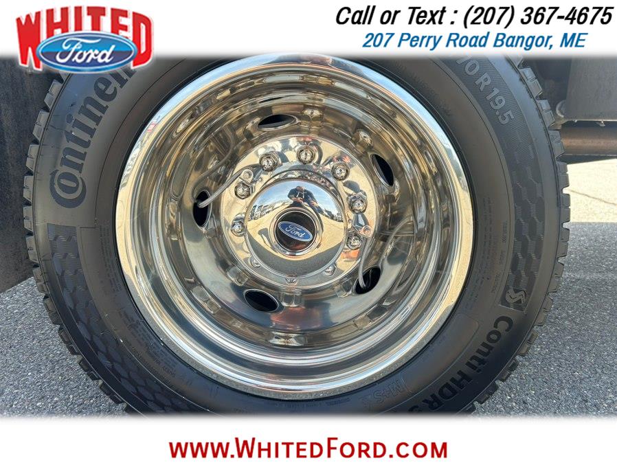 2025 Ford F-450 Super Duty Chassis Cab XL - Photo 10