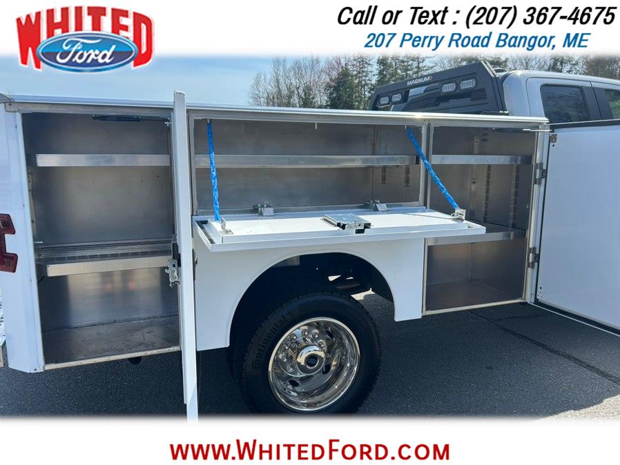 2025 Ford F-450 Super Duty Chassis Cab XL - Photo 11