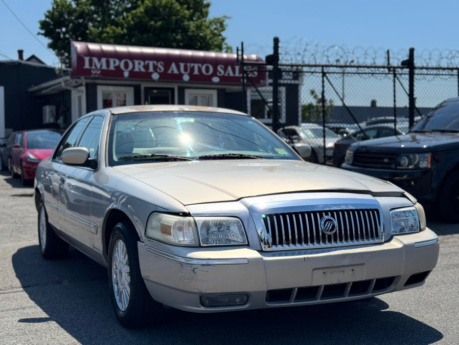 Silver 2008 Mercury Grand Marquis LS Sedan Rear-Wheel Drive Automatic