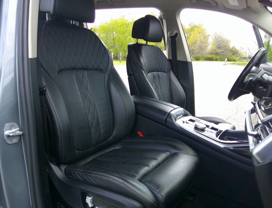 2023 BMW X7 40i - Photo 89
