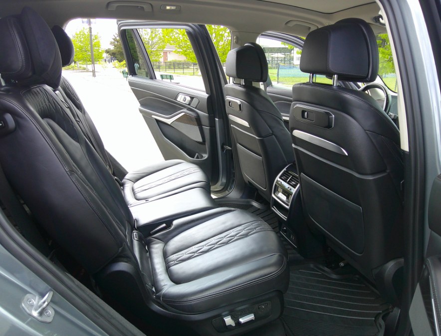 2023 BMW X7 40i - Photo 76