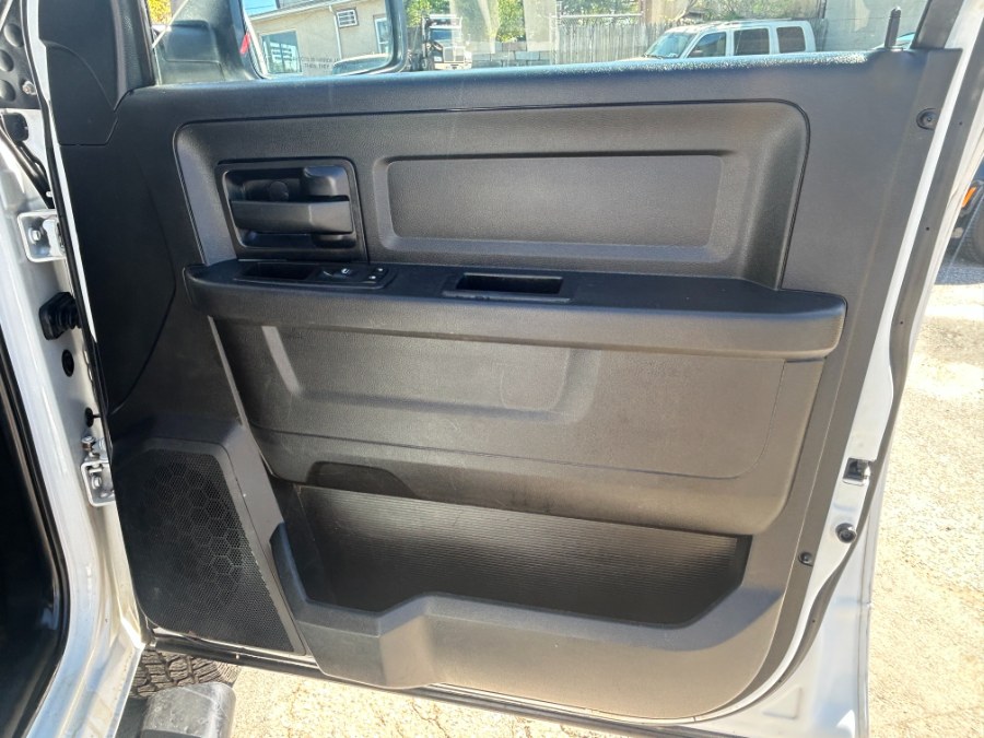 2018 RAM Ram 2500 Pickup Tradesman - Photo 16