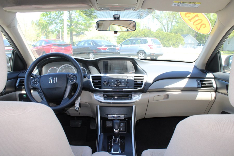2013 Honda Accord LX - Photo 22
