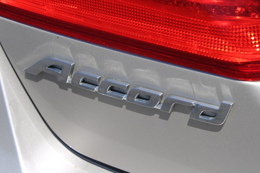 2013 Honda Accord LX - Photo 16