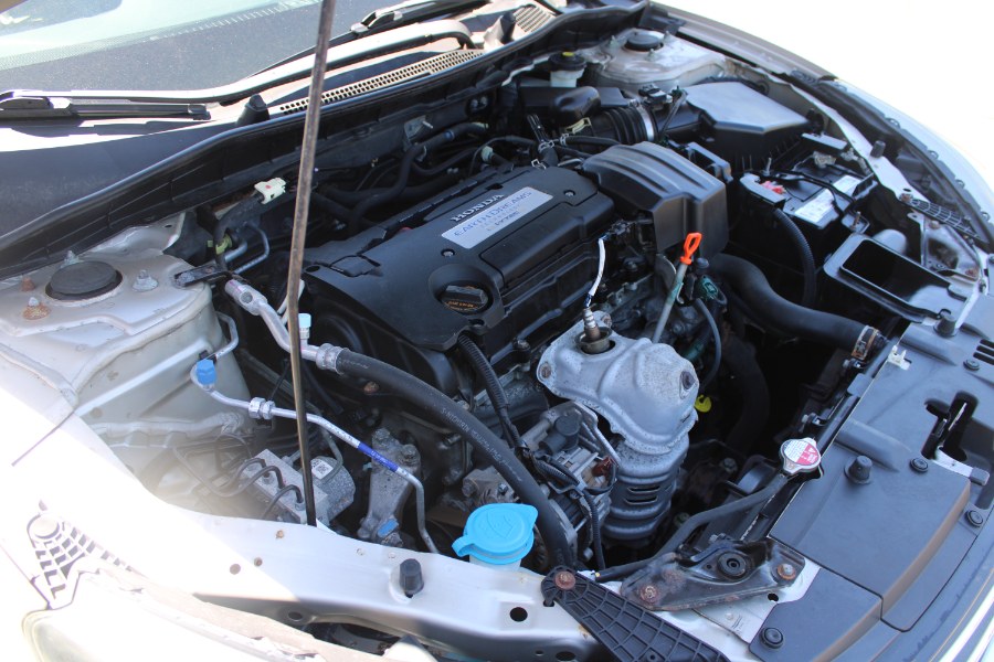 2013 Honda Accord LX - Photo 10