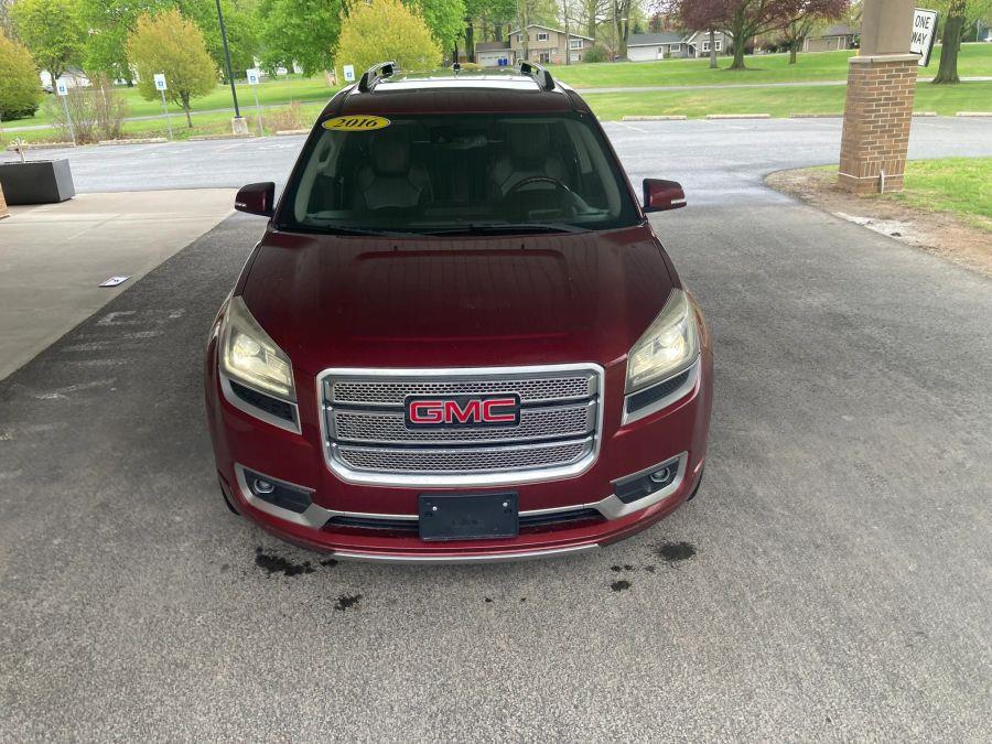 GMC Acadia photo 14
