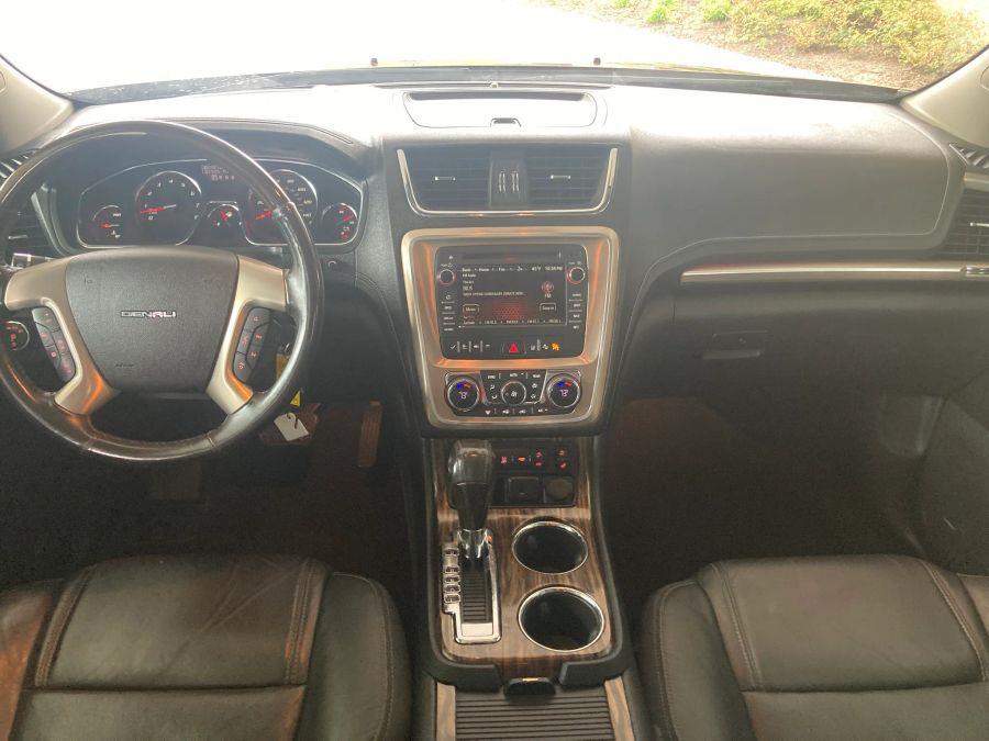 GMC Acadia photo 23