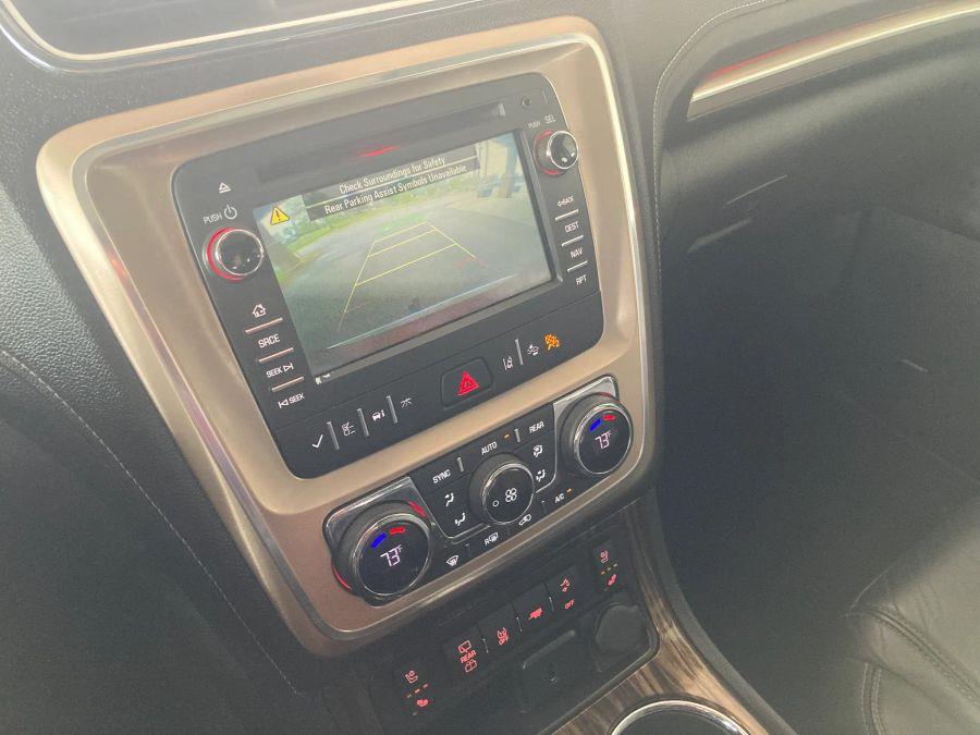 GMC Acadia photo 30