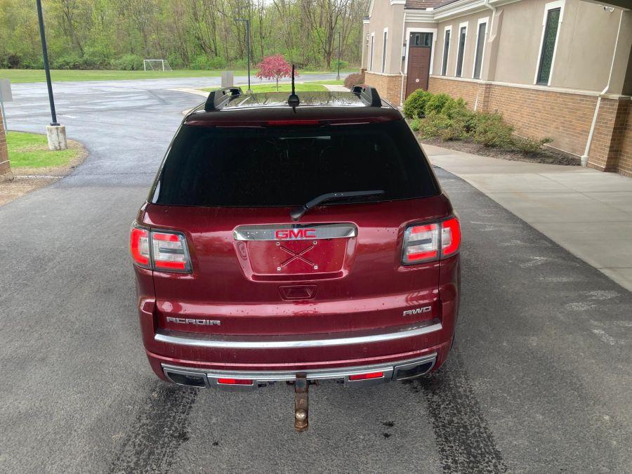 GMC Acadia photo 7